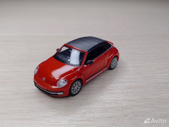 A30) Volkswagen Beetle (A5) 2011-2019 красный с че