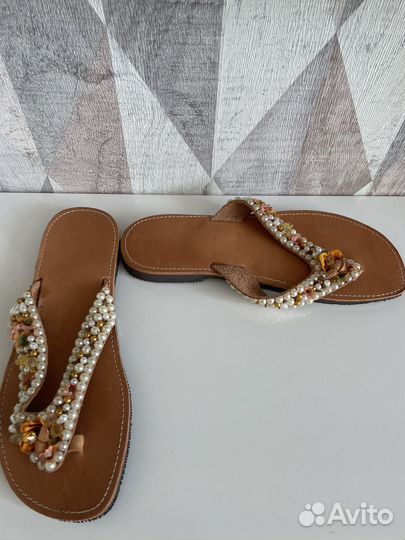 Шлепанцы женские