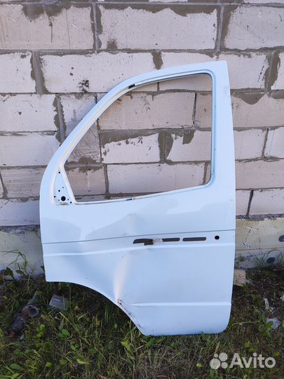 Дверь левая на Газель бизнес