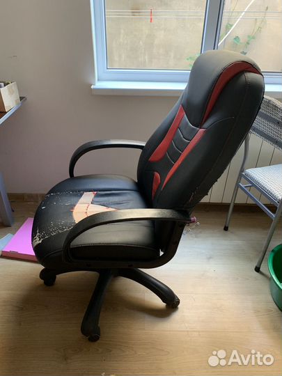 Компьютерное кресло