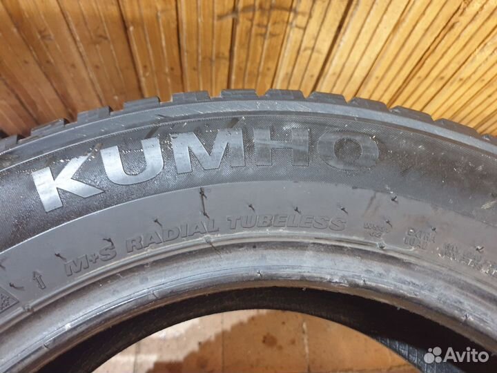 Kumho WinterCraft SUV Ice WS31 215/65 R17 104T