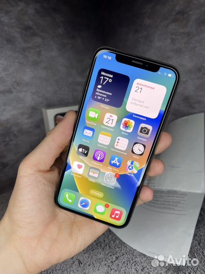 iPhone Xs, 64 ГБ