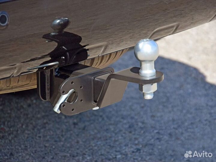 Фаркоп установка тсу Toyota Land Cruiser 200, 2007