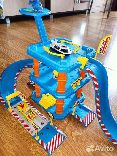 Детские игрушки парковка