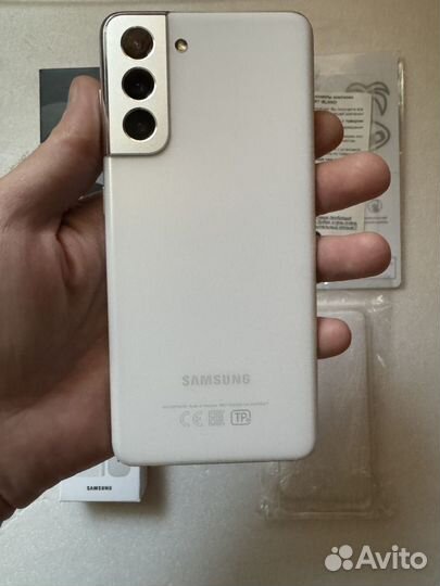 Samsung Galaxy S21, 8/128 ГБ