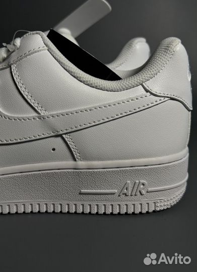 Кроссовки Nike AIR force 1 белые