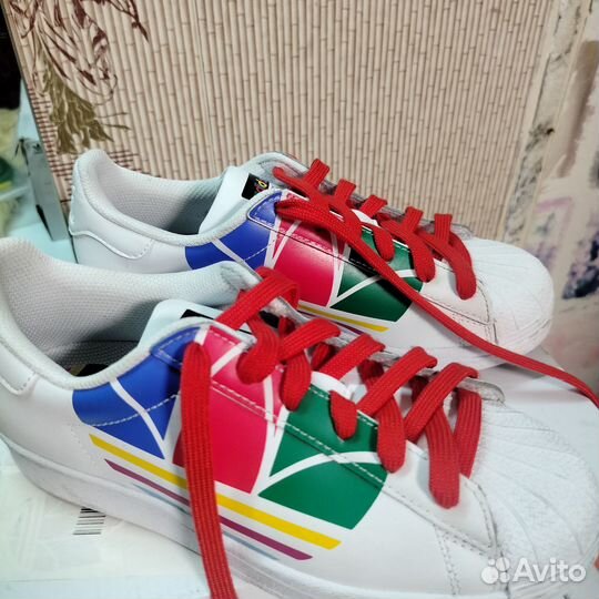 Кроссовки Adidas