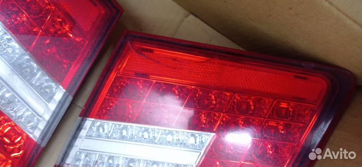 Фонарь крышки багажника Шевроле Круз седан