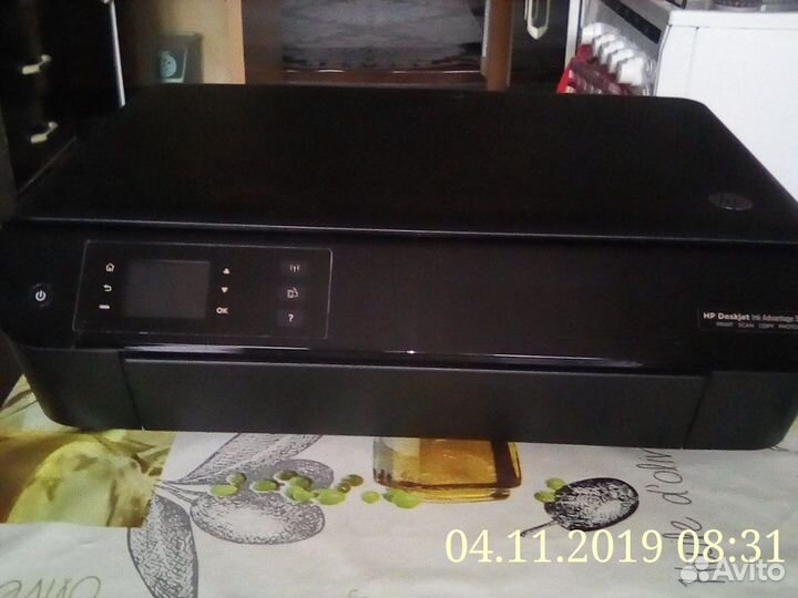 Продаётся цветной принтер/сканер нр Deskjet 3545