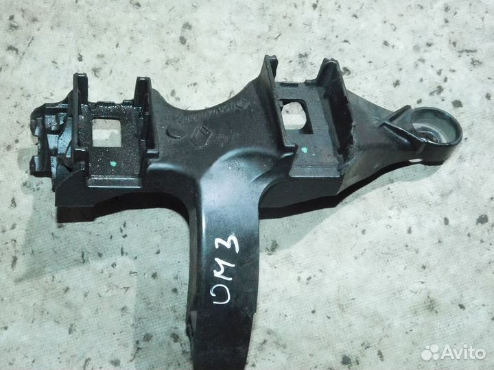 Кронштейн крепления троса кпп рено мастер 3