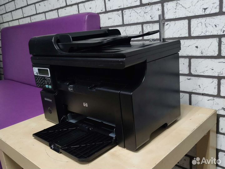Отличное черное мфу HP LaserJet Pro M1217nfw