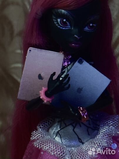Гаджеты для кукол телефоны планшеты