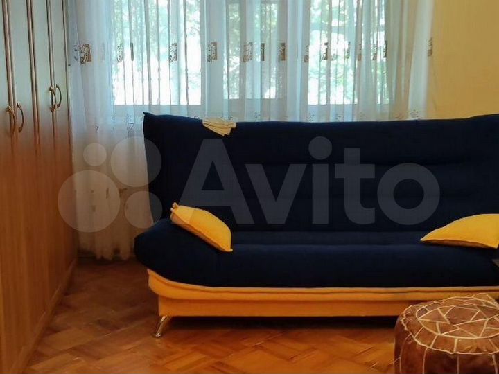 2-к. квартира, 54 м², 1/10 эт.