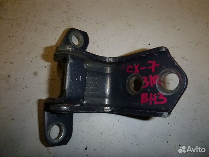 Петля двери задней правой нижняя mazda CX 7 2007