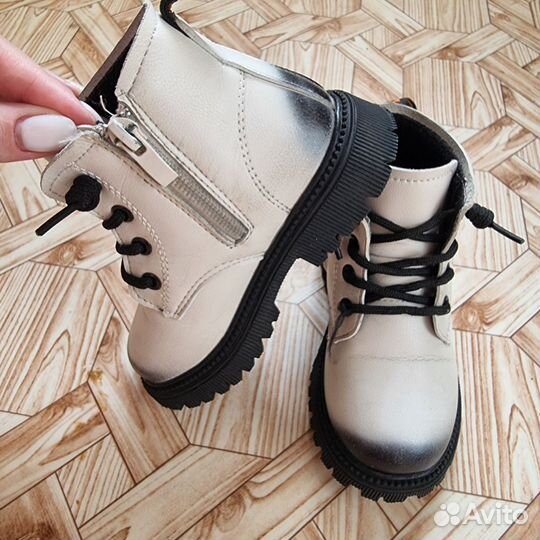 Ботинки демисезонные 24 размер