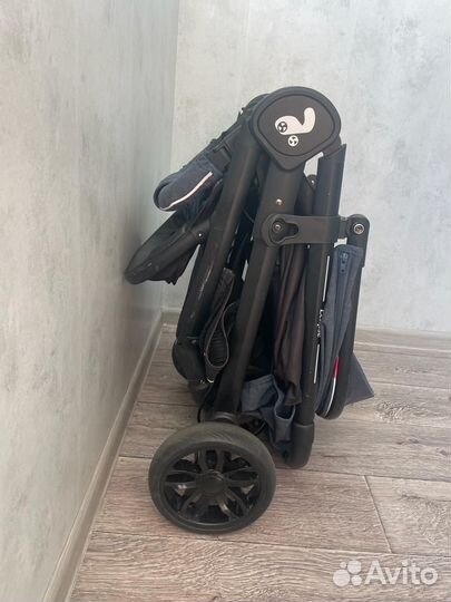 Прогулочная коляска Carrello Eclipse