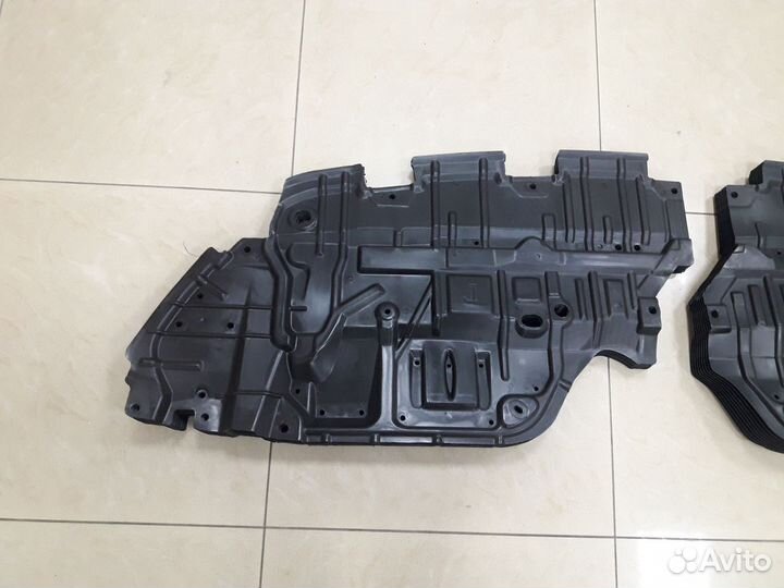 Защита двигателя (пластик) Тойота Камри 55