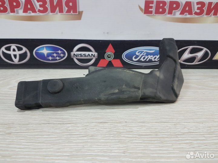 Пыльник крыла передний левый Bmw 5-Series F10