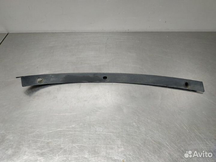 Накладка крыла задняя правая Jeep Grand Cherokee