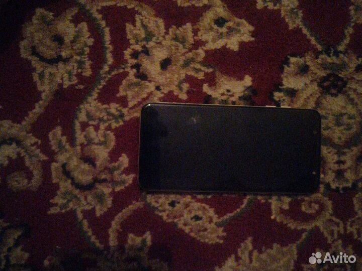 Samsung Galaxy A6+, 3/32 ГБ