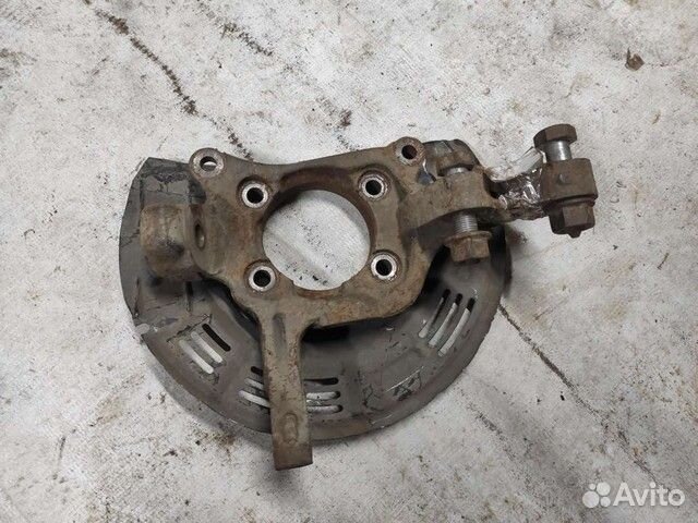 Кулак поворотный правый Mitsubishi Galant