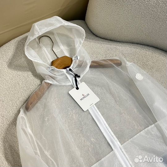 Ветровка moncler