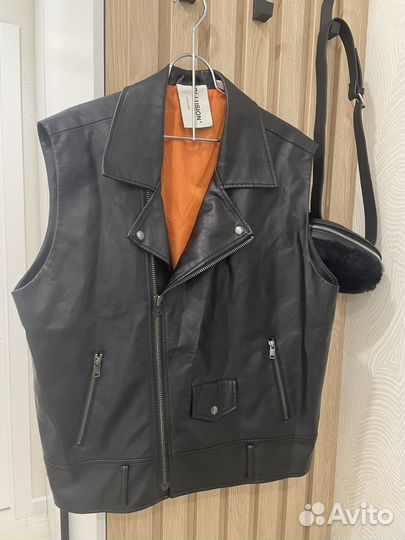 Жилетка кожаная xs оверсайз