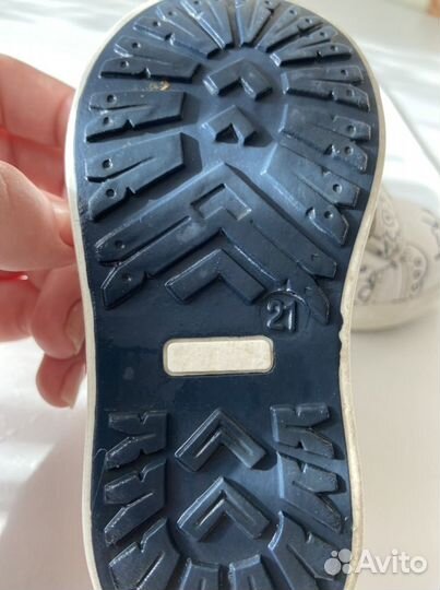 Кроссовки детские