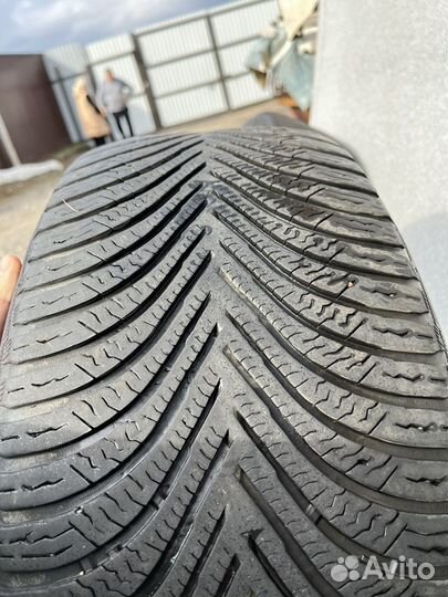 Michelin Alpin 5 215/55 R17 94V