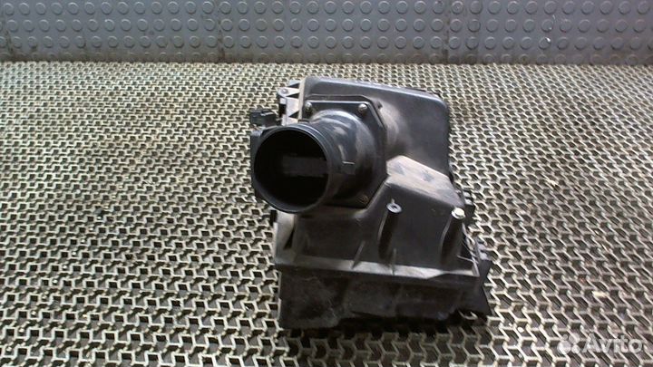 Корпус воздушного фильтра Audi A3 (8L1), 1996