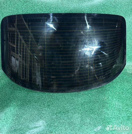 Стекло заднее Volkswagen Passat Cc