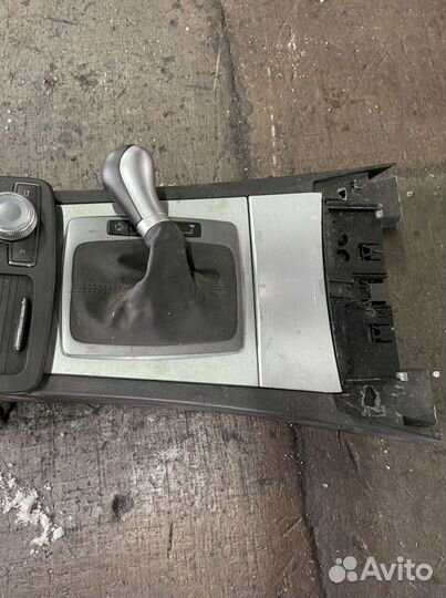 Консоль центральная Mercedes Benz C-klass w204