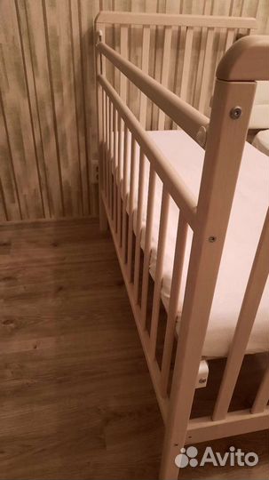 Детская кроватка Babytone + матрас пост.белье