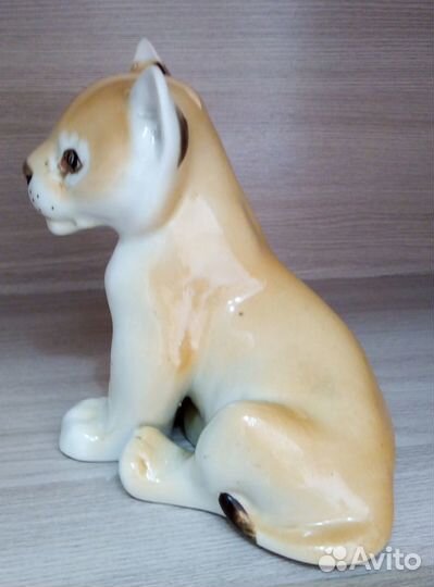 Статуэтка Львёнок. Клеймо лфз Фарфор СССР
