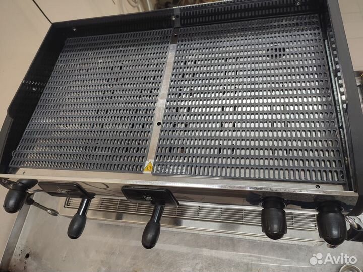 Кофемашина рожковая профессиональная Cimbali m24