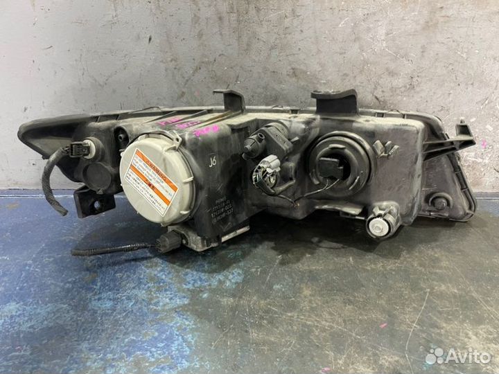 Фара ксенон левая Honda Accord 7 CL Рест