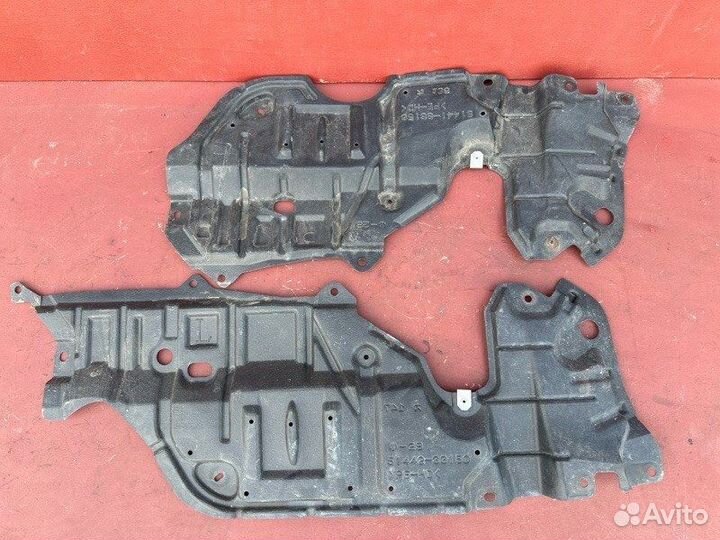 Защита двигателя передняя Toyota Camry AVV50