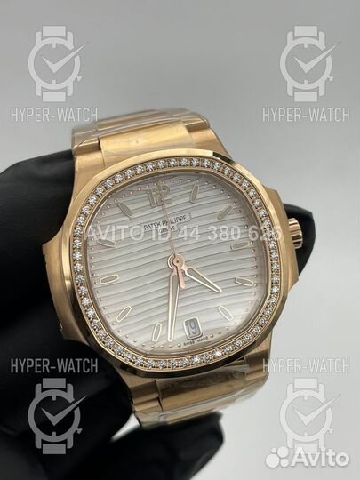 Часы Patek Philippe Nautilus Ladies 7118/1200R