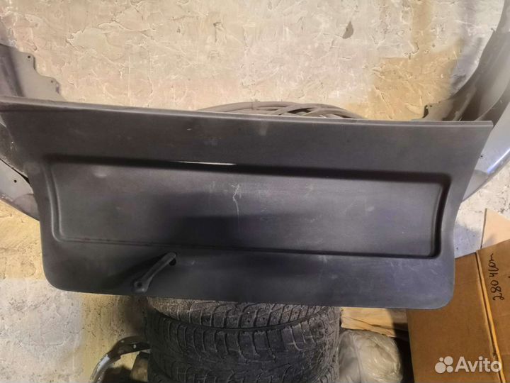 Обшивка крышки багажника