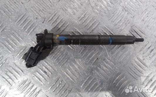 Форсунка дизельная audi Q7 (2AD01AL04)