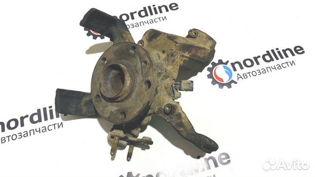 Кулак поворотный передний левый Volkswagen Jetta 5