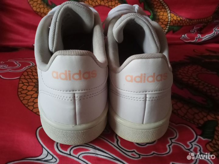 Кроссовки Adidas. Унисекс