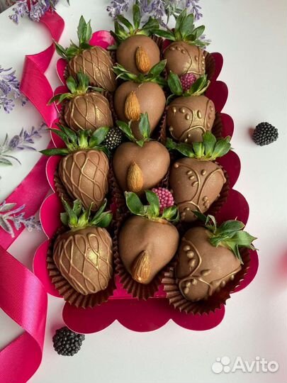 Букеты и наборы из клубники в шоколаде