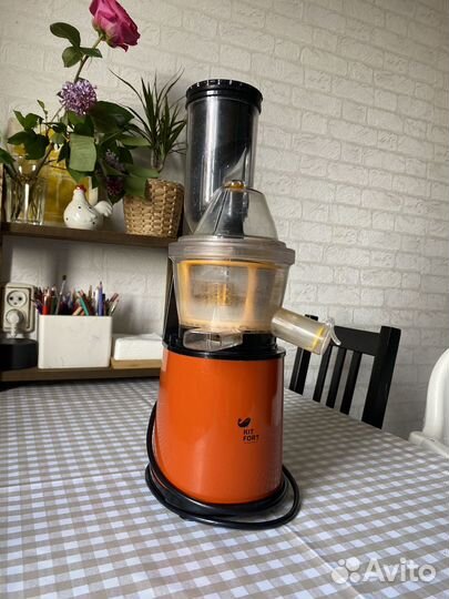 Соковыжималка шнековая kitfort