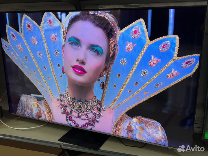 Телевизор Samsung QE65Q77aauxru