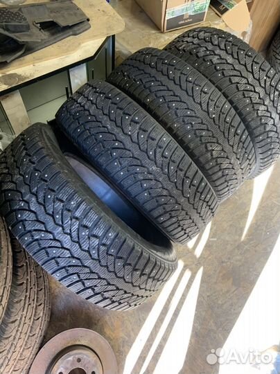 Pirelli Formula Ice 225/65 R17 102T