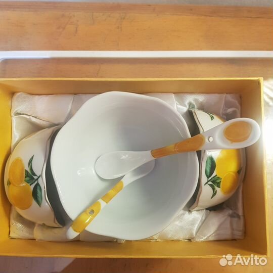 Вазочка и креманки, подарочный набор