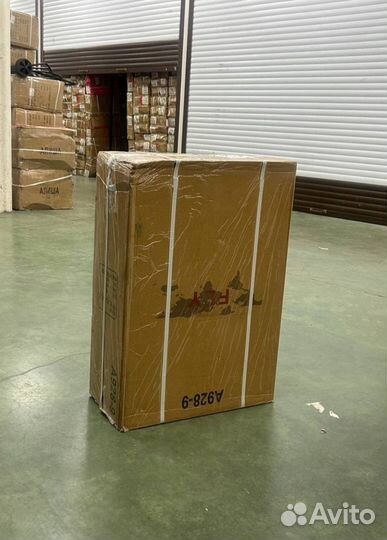 Кроссовки 8 пар