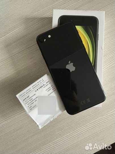 iPhone SE, 128 ГБ