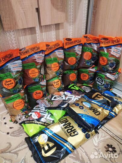 Катушка рыболовная с байтраном и без